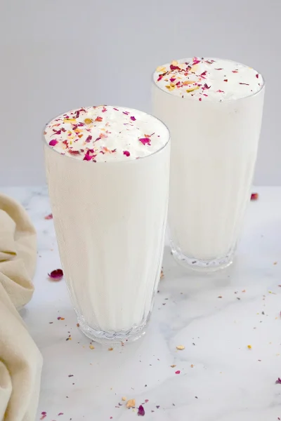 Plain-sweet-lassi-in-a-glass